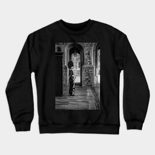 Standing Guard, Windsor Castle - BW Crewneck Sweatshirt